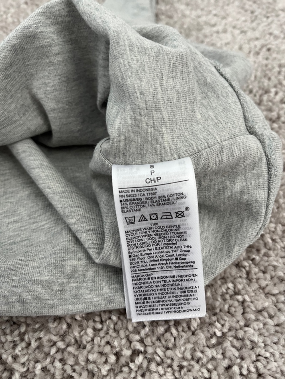 GAP Gray Cropped Tank NWOT - Picture 4 of 9